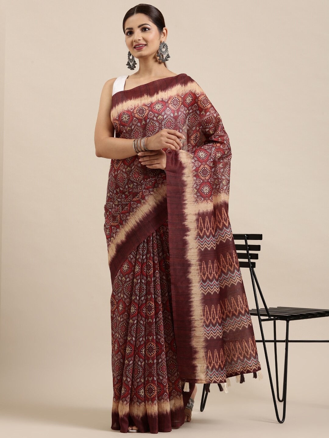 

The Chennai Silks Brown & Cream-Coloured Floral Bhagalpuri Saree