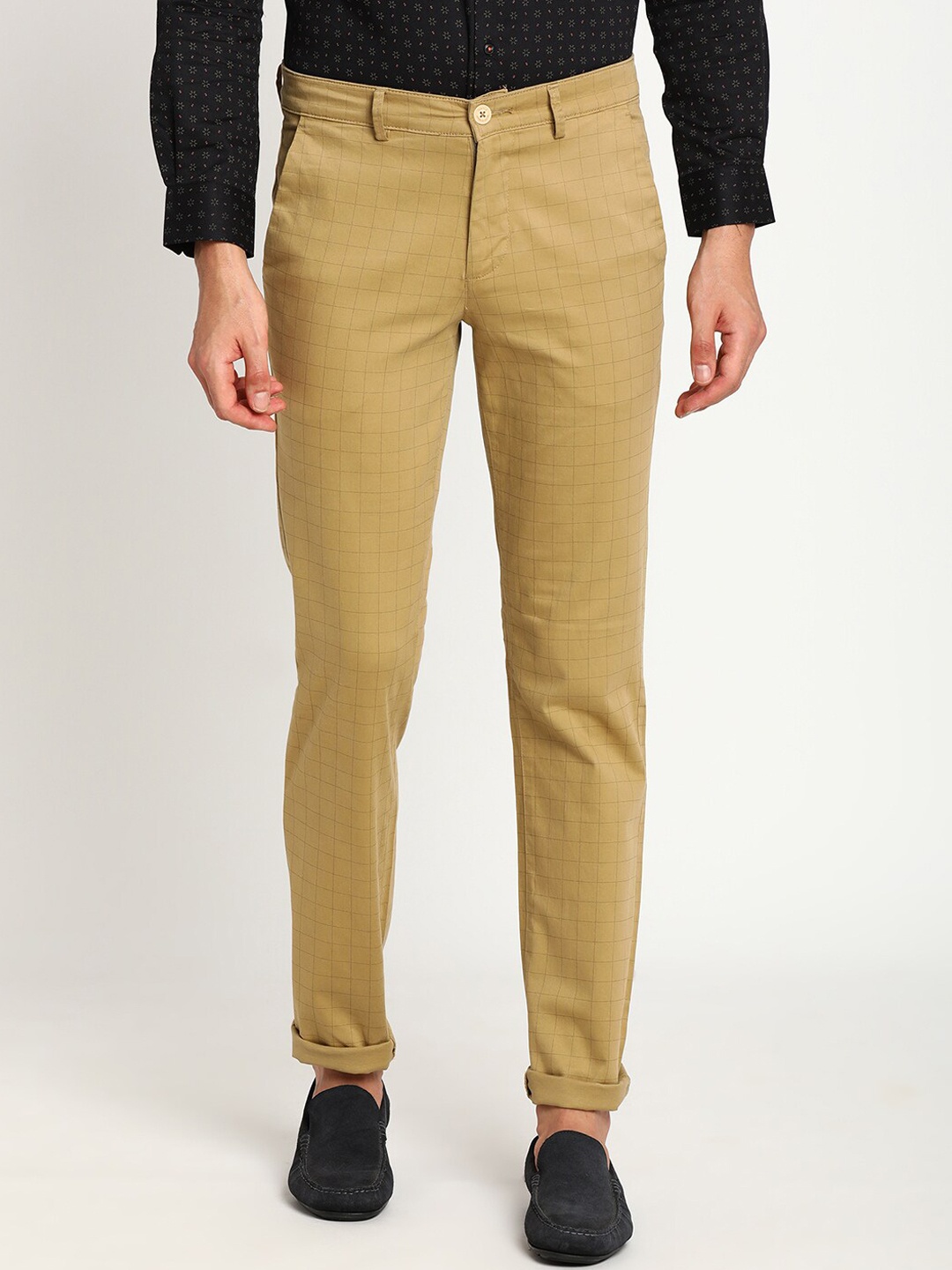 

Turtle Men Beige Skinny Fit solid Trousers