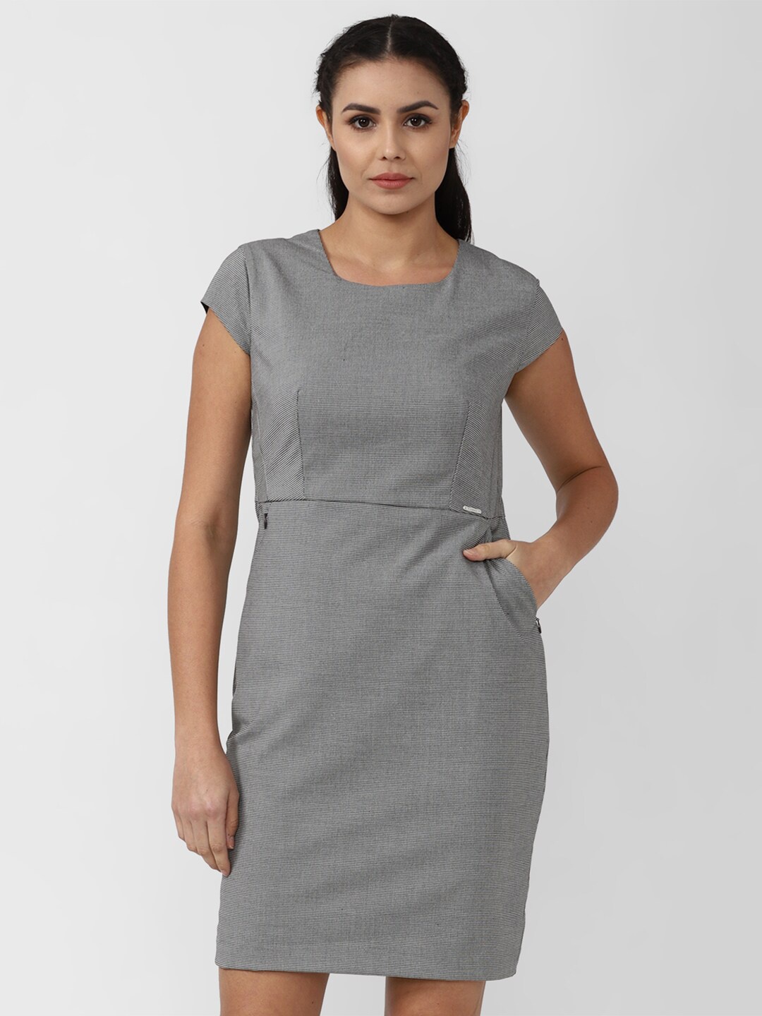 

Van Heusen Woman Grey Checked Sheath Dress