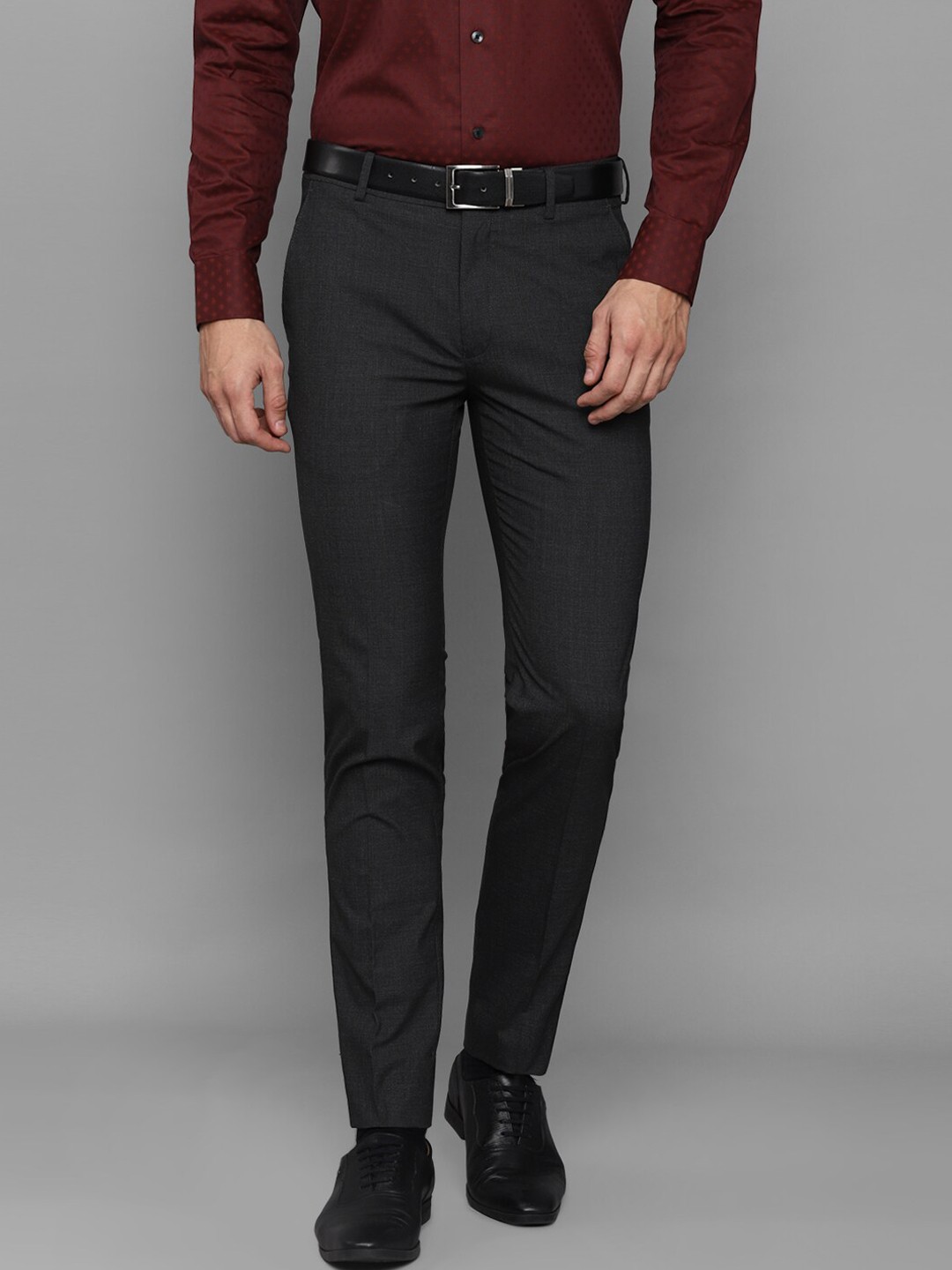 

Louis Philippe Men Grey Textured Slim Fit Trousers