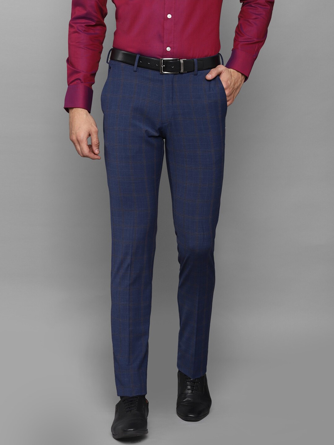 

Louis Philippe Men Navy Blue Checked Slim Fit Trousers
