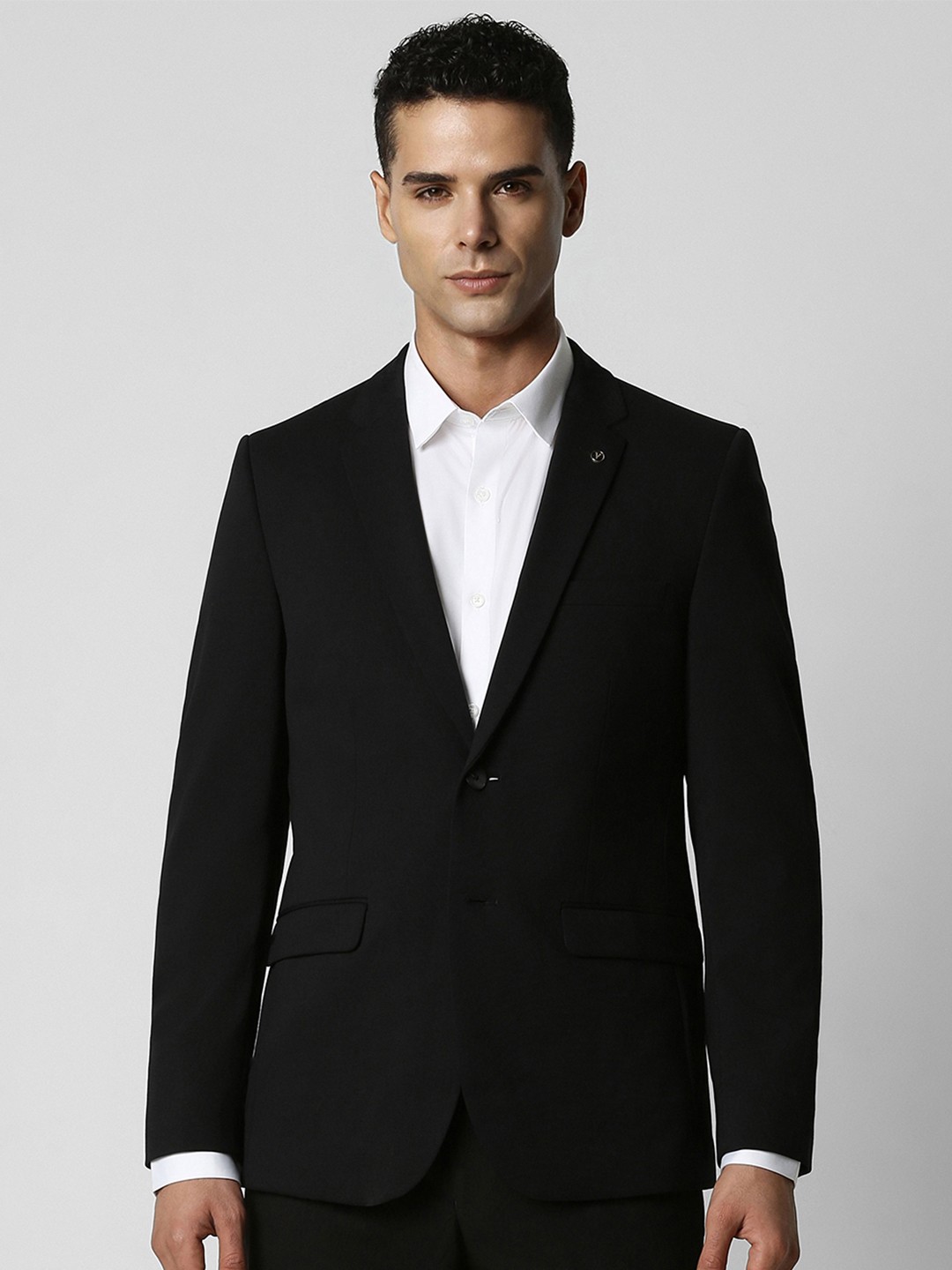 

Van Heusen Men Black Solid Single-Breasted Slim-Fit Formal Blazer