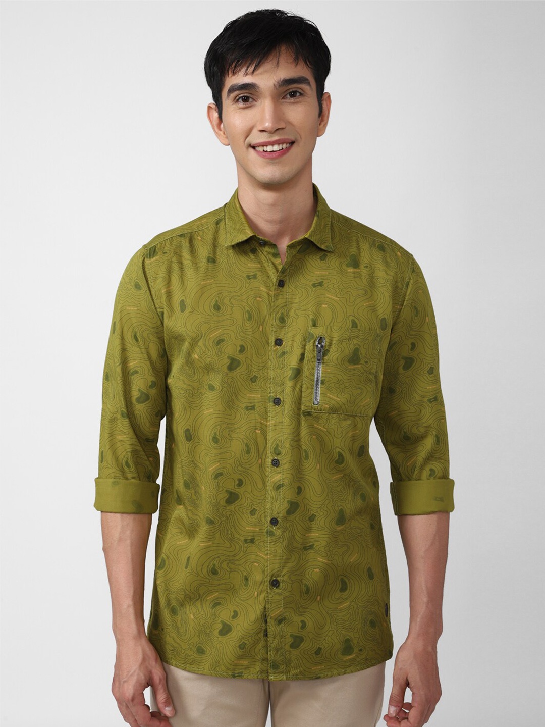 

Peter England Casuals Men Olive Green Slim Fit Printed Casual Shirt