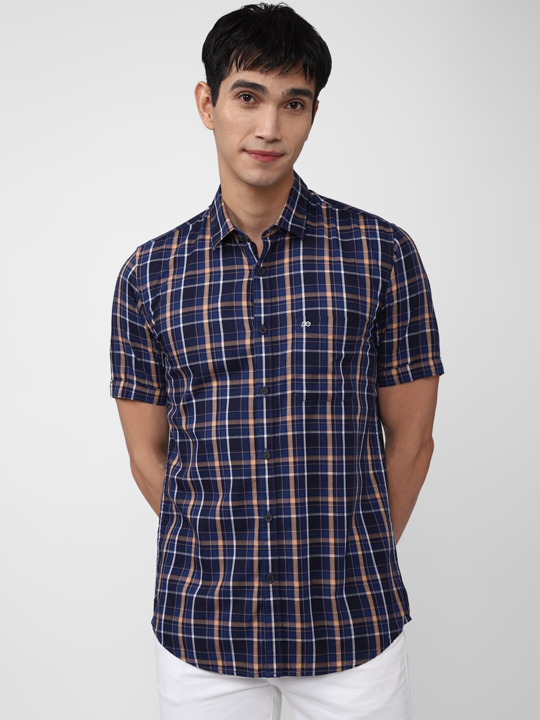 

Peter England Casuals Men Navy Blue Slim Fit Tartan Checks Checked Casual Shirt