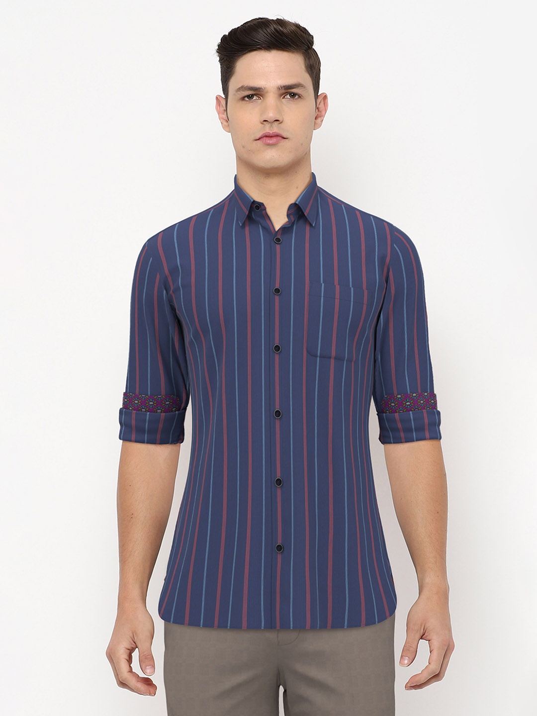 

Peter England Casuals Men Navy Blue Slim Fit Striped Pure Cotton Casual Shirt