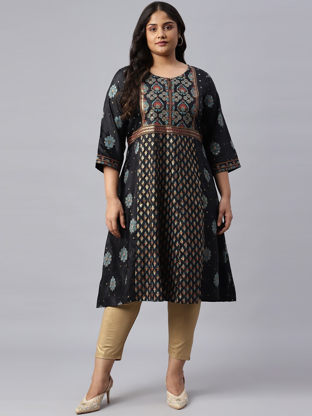 

W Women Black Ethnic Motifs Printed Kurta