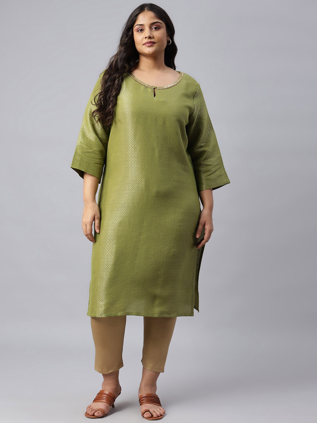 

W Women Green Geometric Keyhole Neck Flared Sleeves Thread Work Asymmetric Kurta