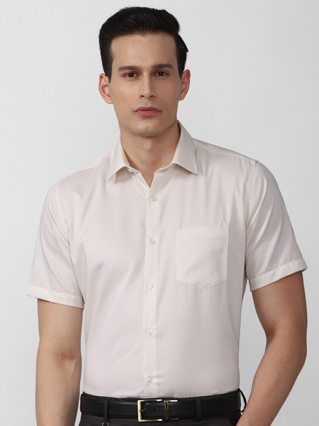 

Van Heusen Men Cream-Coloured Pure Cotton Formal Shirt