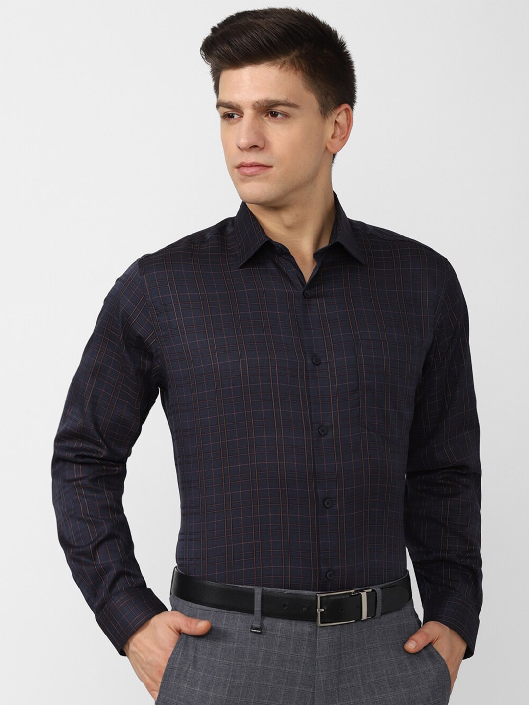 

Van Heusen Men Navy Blue Checked Casual Shirt