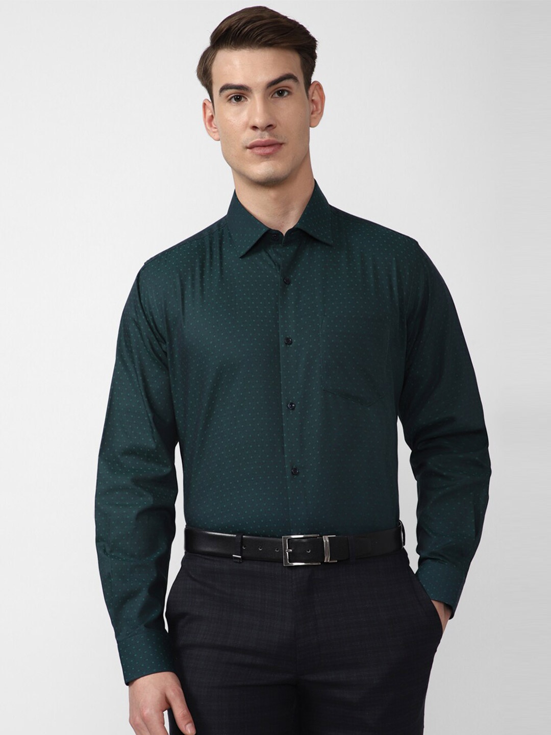 

Van Heusen Men Green Pure Cotton Formal Shirt