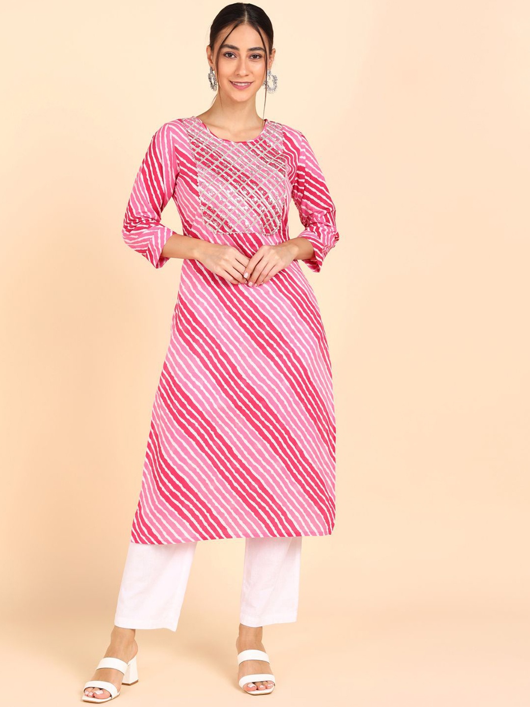

VEDANA Women Pink & Red Leheriya Yoke Design Kurta