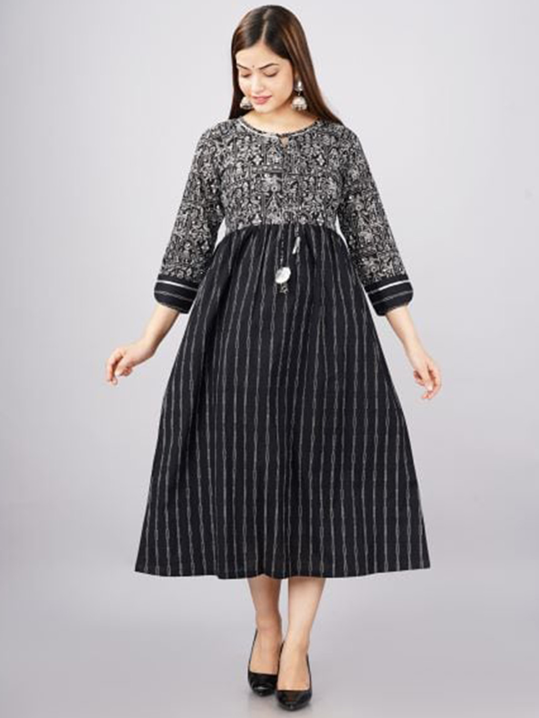 

PARCHHAI Black Pure Cotton Kalamkari Tie-Up Neck Midi Dress