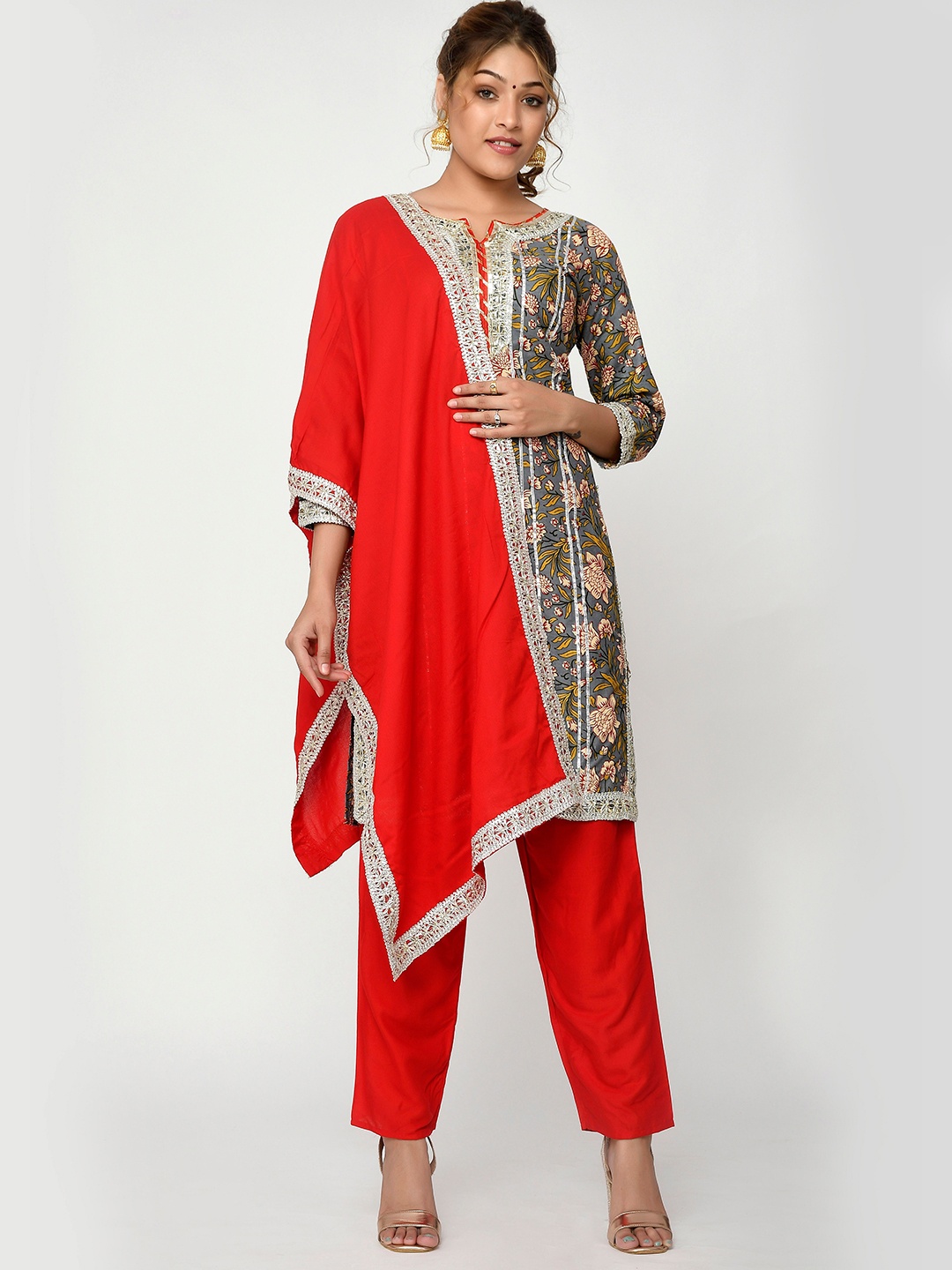 

Kesarya Women Grey & Red Floral Printed Kurta with Trousers & With Dupatta