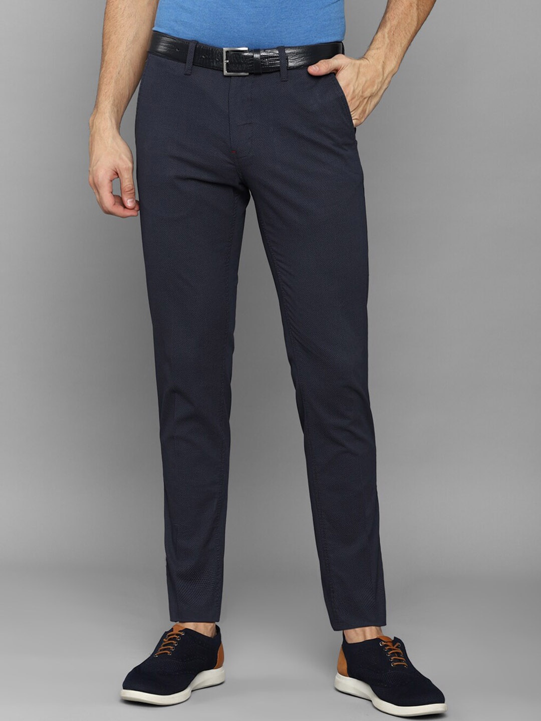 

Louis Philippe Sport Men Navy Blue Slim Fit Chinos Trousers