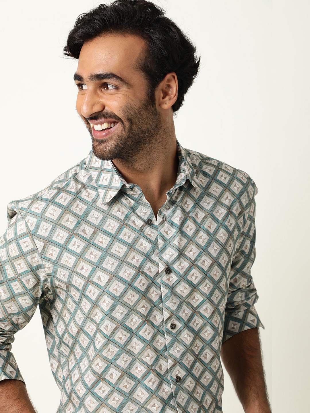 

RARE RABBIT Men Compter Printed Slim Fit Shirt, Green