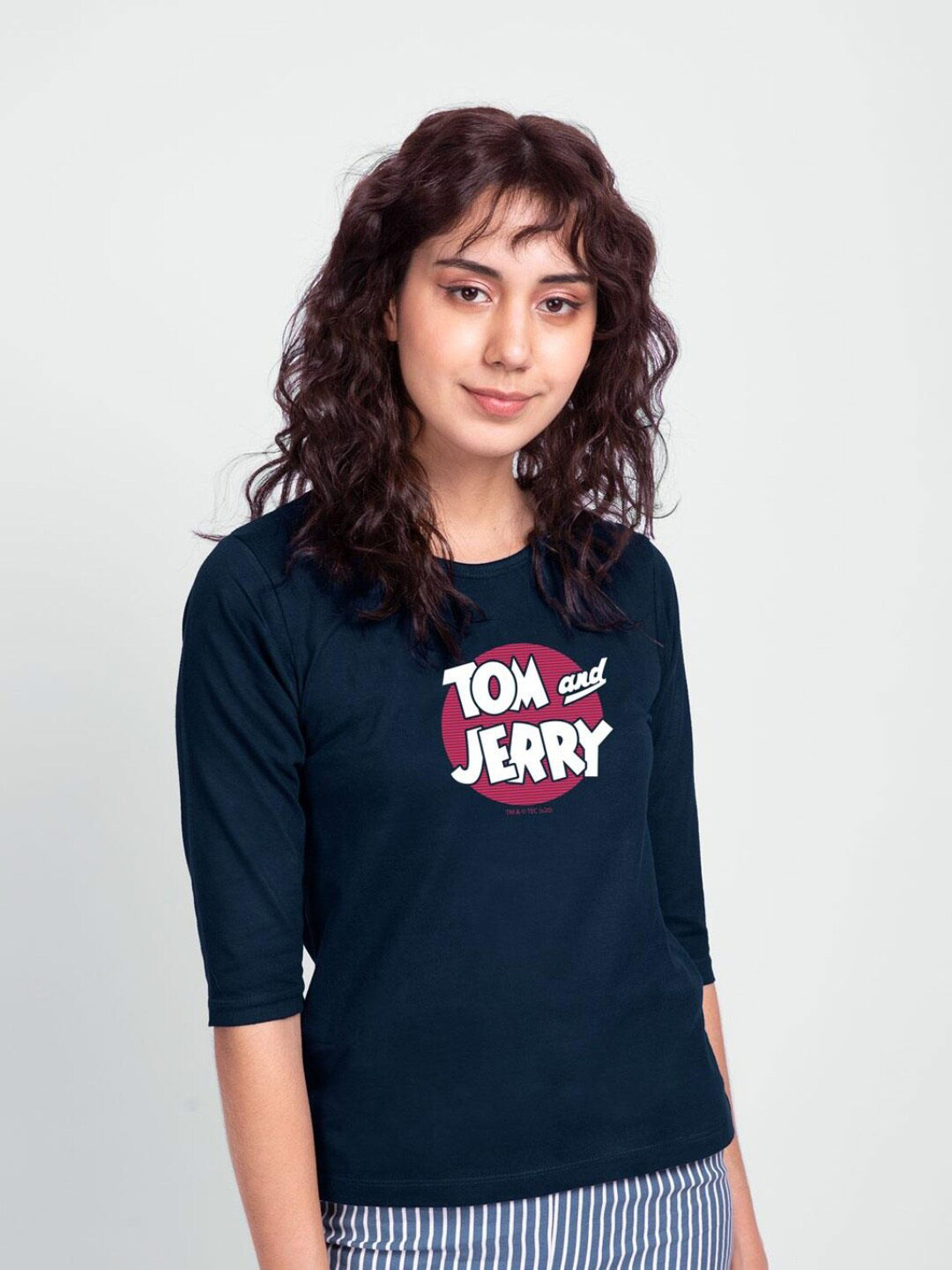 

Bewakoof Women Blue & White Tom & Jerry Printed Pure Cotton Slim Fit T-shirt