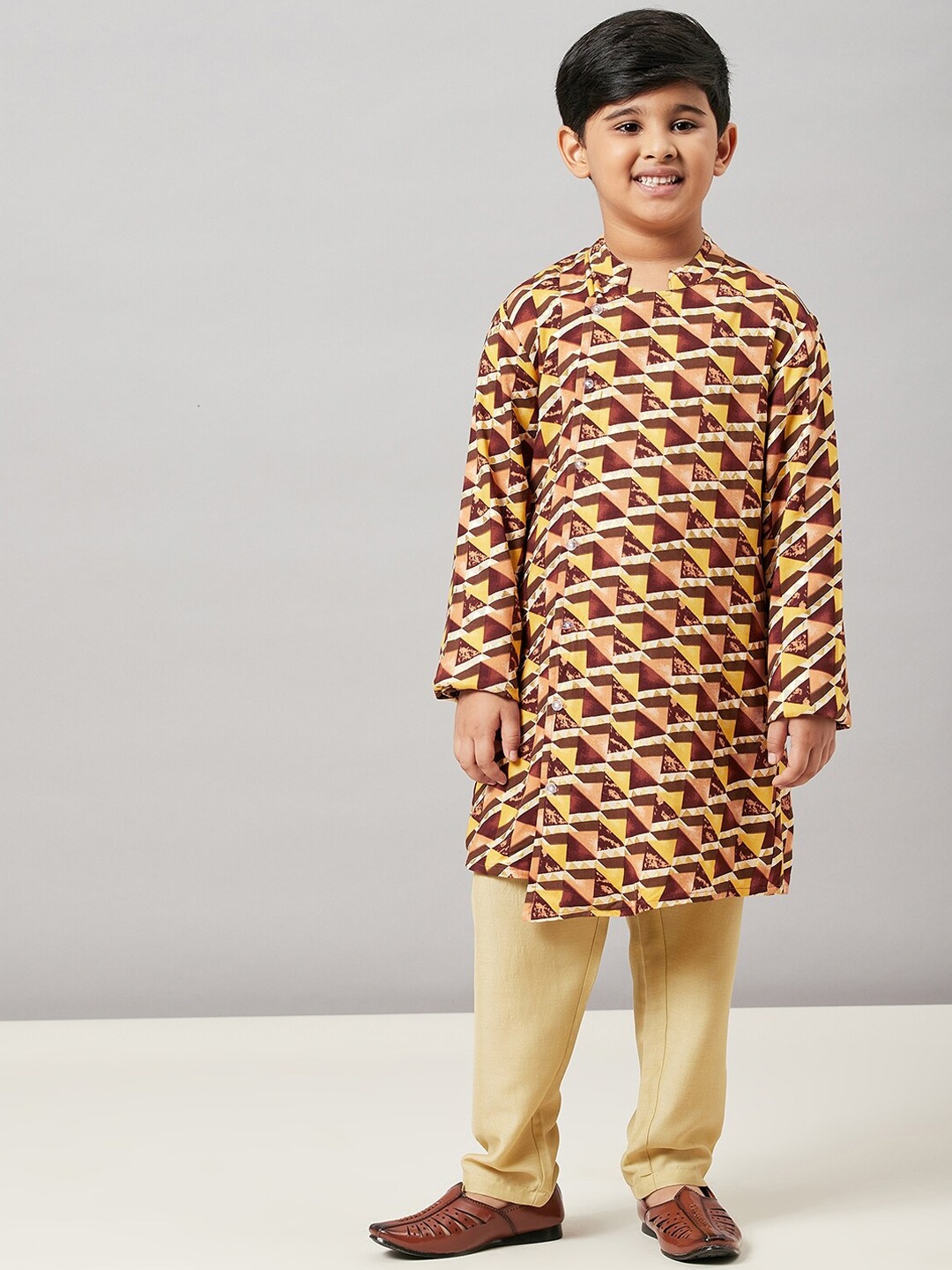 

Stylo Bug Boys Brown Printed Angrakha Pure Cotton Kurta with Churidar