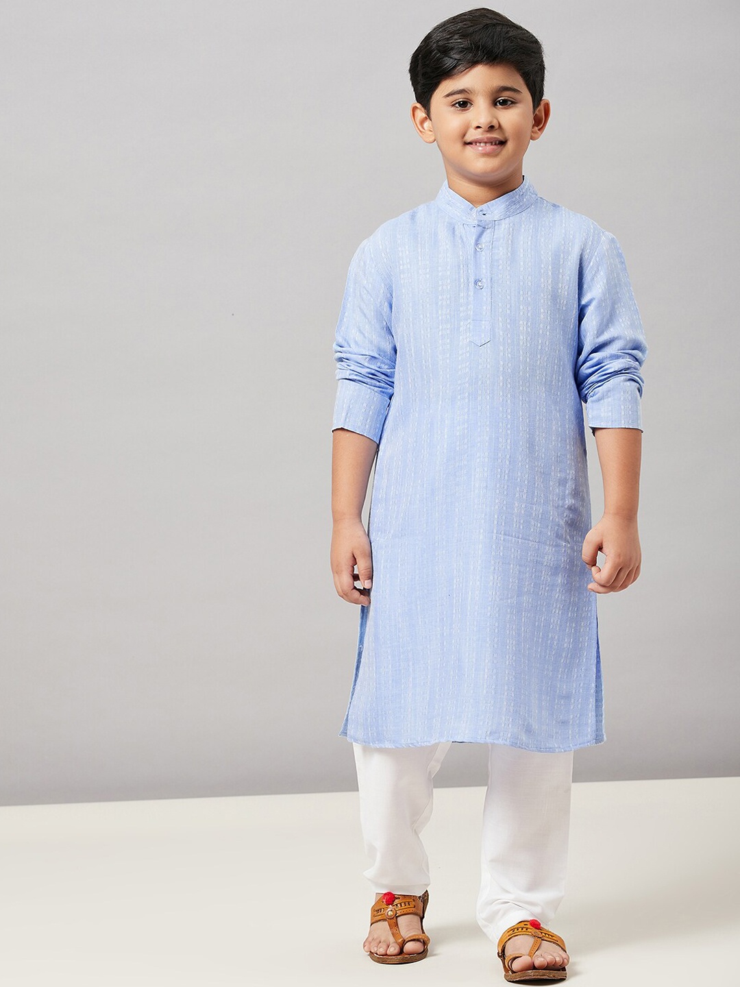 

Stylo Bug Boys Blue Pure Cotton Kurta with Pyjamas