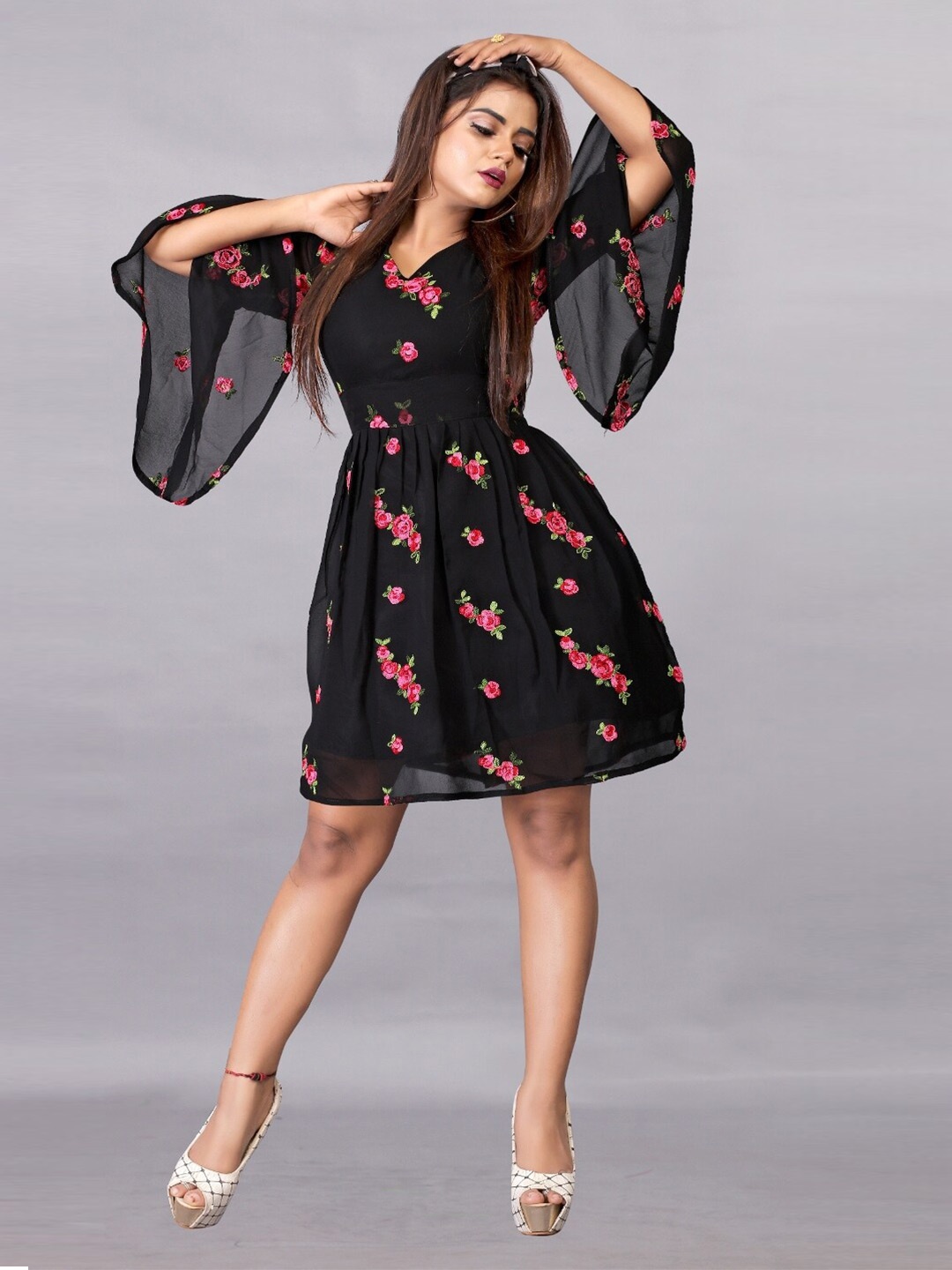 

APNISHA Black Floral Georgette Dress