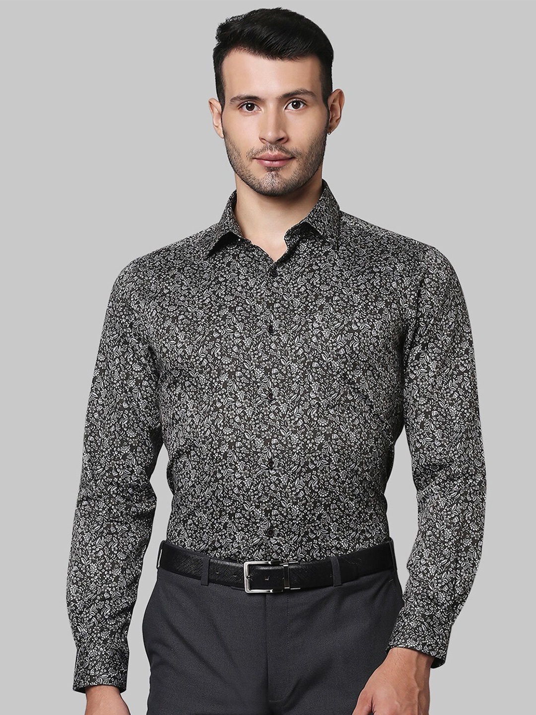 

Raymond Men Grey Printed Organic Cotton Formal Shirts