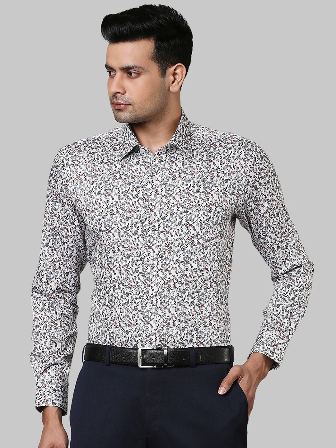 

Raymond Men White Floral Printed Cotton Casual Shirt