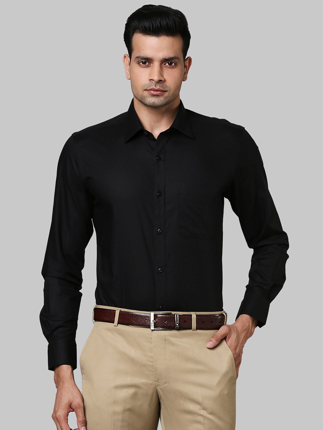 

Raymond Men Black Solid Organic Cotton Formal Shirt