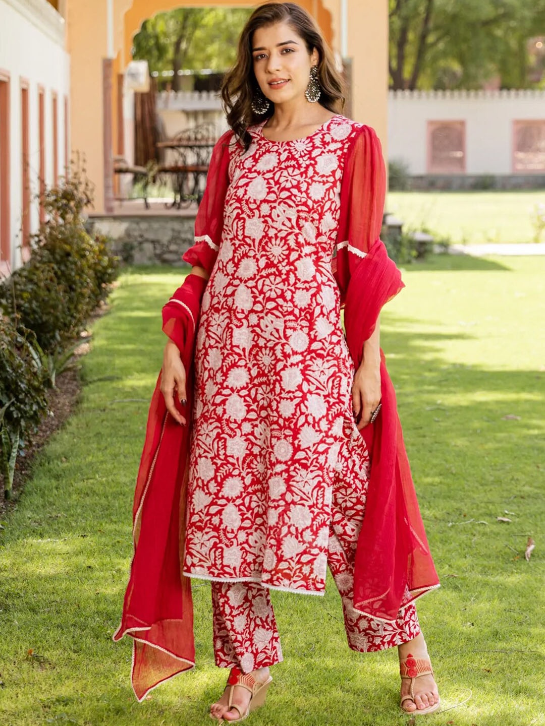 

Ambraee Women Red Floral Printed Kurta with Palazzos & With Dupatta