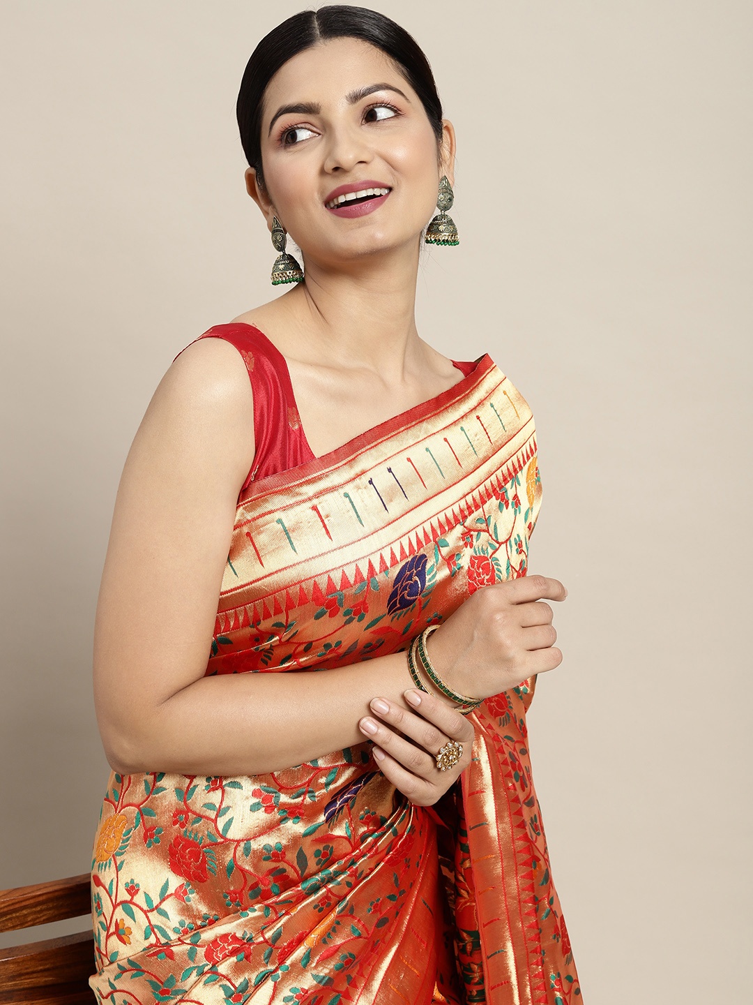 

Saree mall Red & Gold-Toned Floral Zari Silk Blend Paithani Sarees