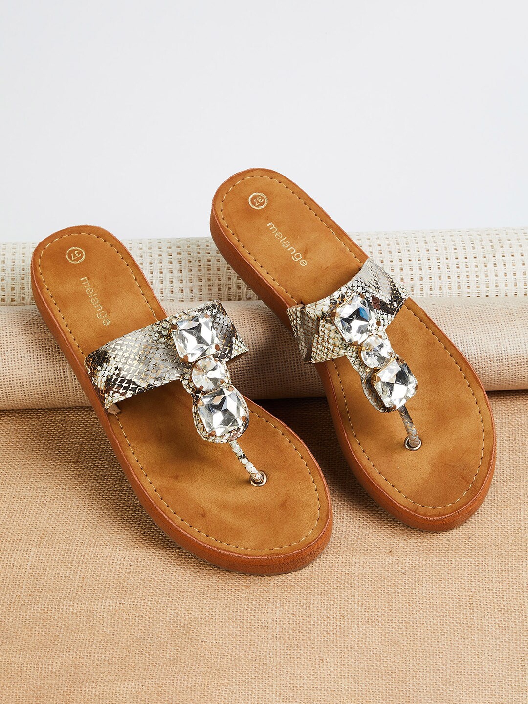 

Melange by Lifestyle Women Gold-Toned Embellished Flats
