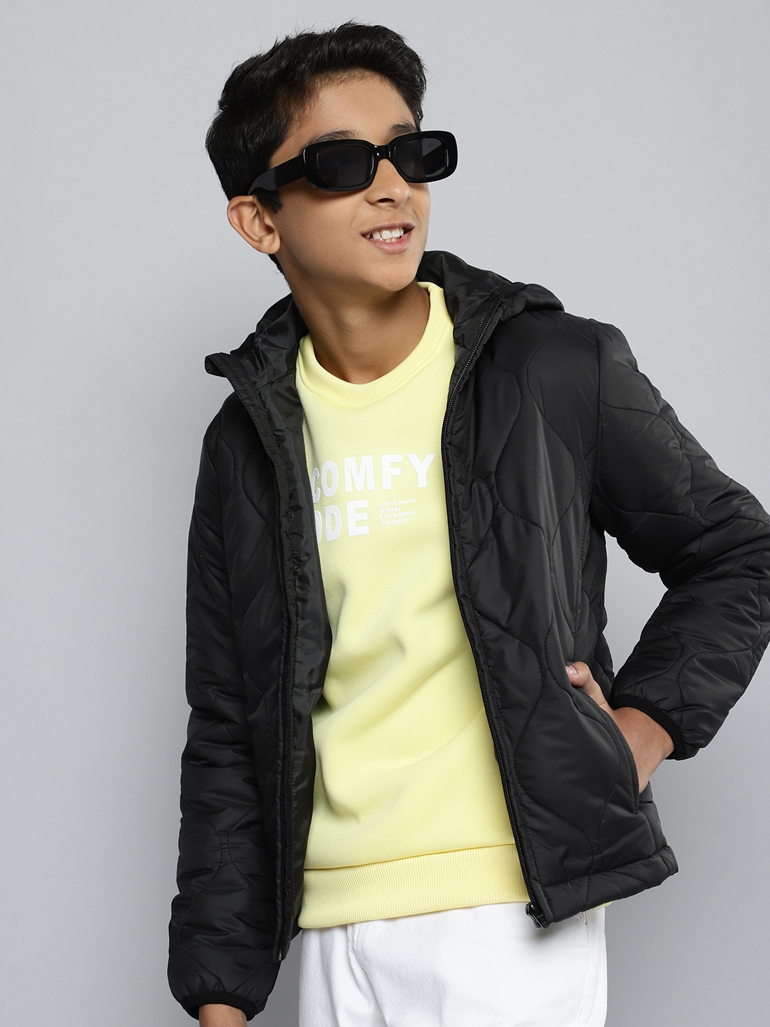 

M&H Juniors Boys Black Thread Work Hooded Padded Jacket