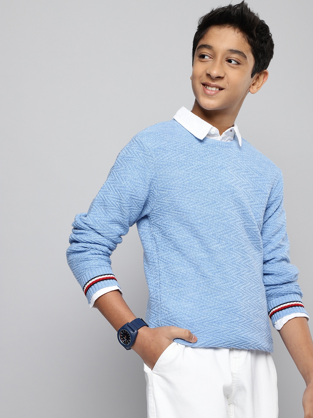 

M&H Juniors Boys Blue Geometric Self Design Pullover