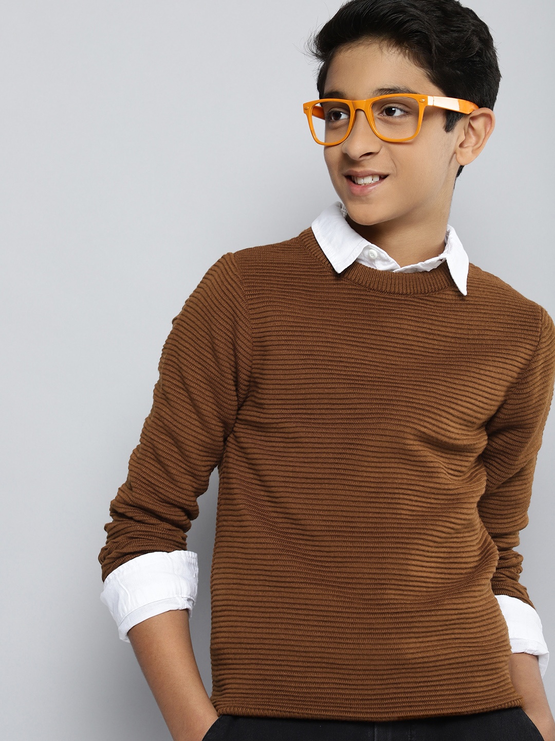 

M&H Juniors Boys Brown Solid Round Neck Acrylic Pullover