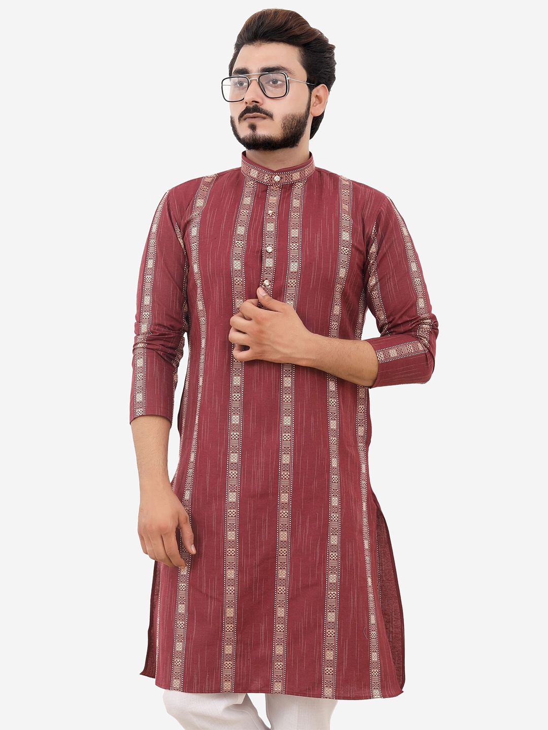 

Tibra Collection Men Maroon Kurta