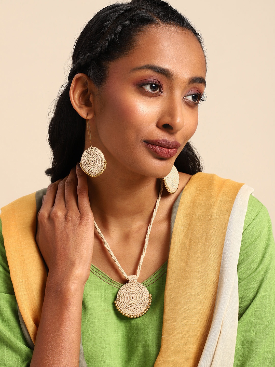 

Taavi Women Circular Shaped Artificial Beads Studded Jewellery Set, Beige