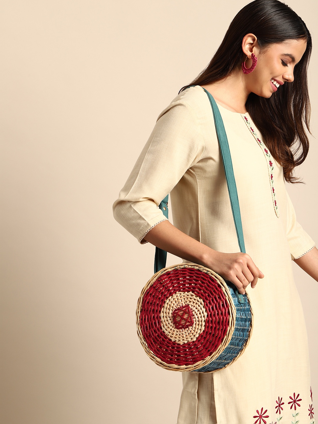 

Taavi Self Design Sling Bag, Multi