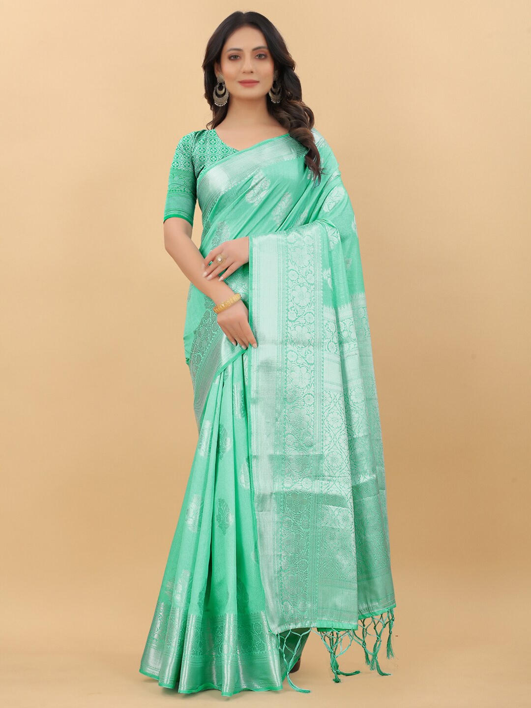 

LINARO LIFESTYLES Sea Green & Silver-Toned Ethnic Motifs Zari Silk Cotton Banarasi Saree