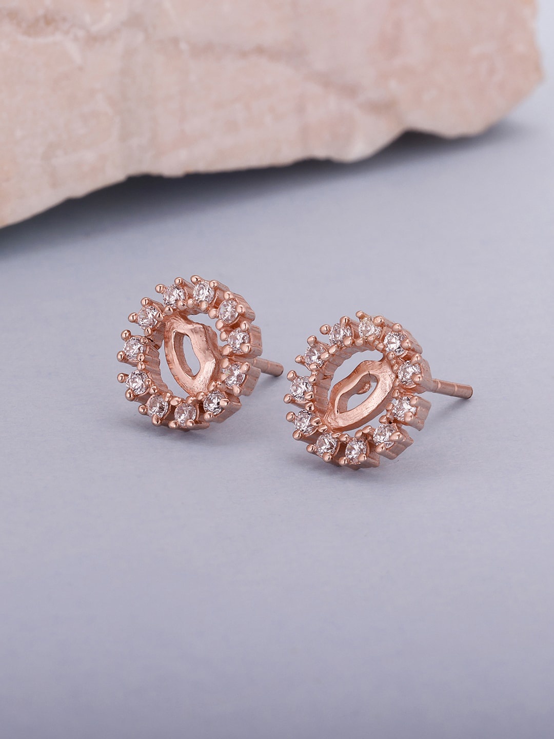 

GIVA Women Rose Gold Contemporary Studs Earrings