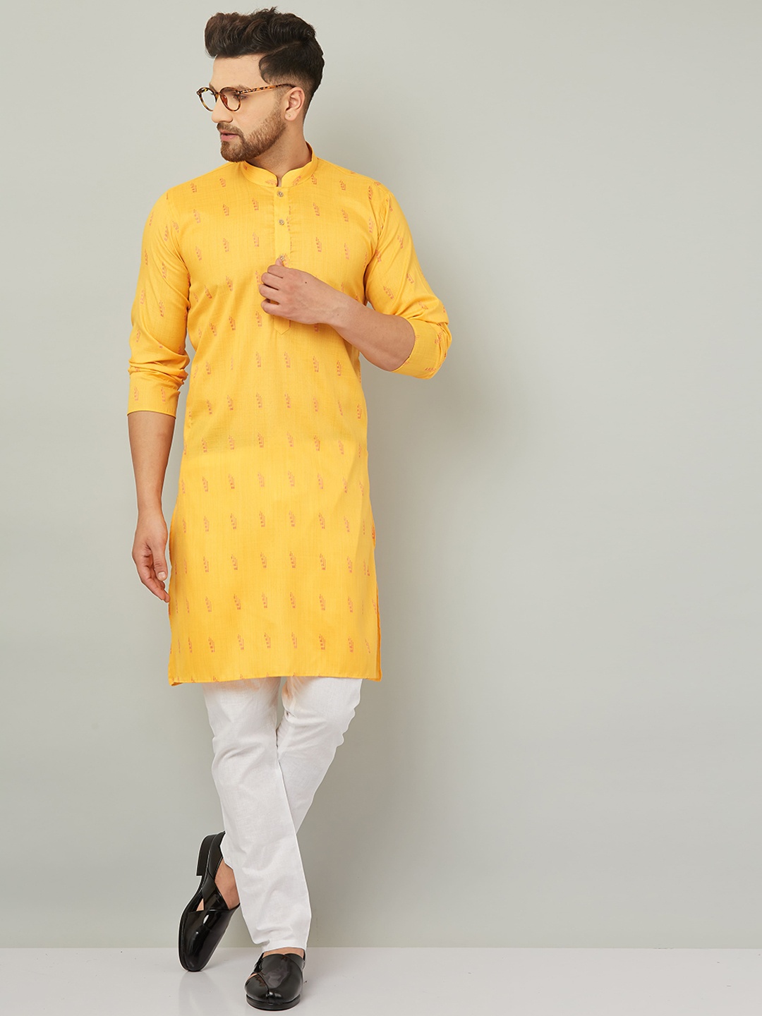 

Armaan Ethnic Men Yellow Printed Kurta With Pyjamas