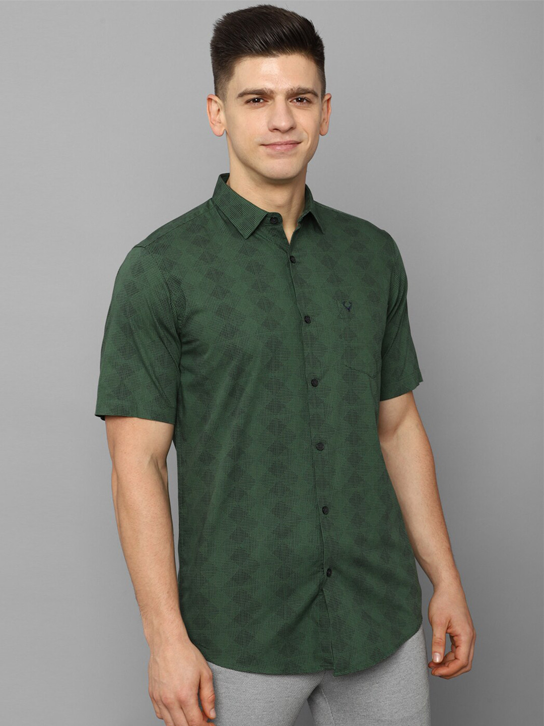 

Allen Solly Men Green Slim Fit Printed Casual Shirt