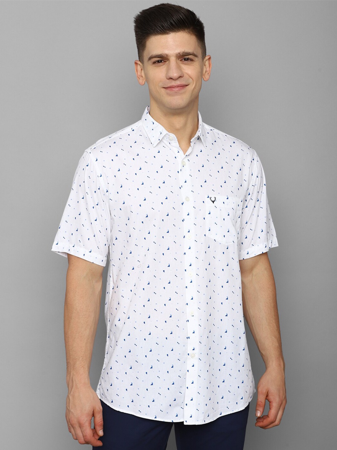 

Allen Solly Men White Slim Fit Printed short sleeve Casual Shirt