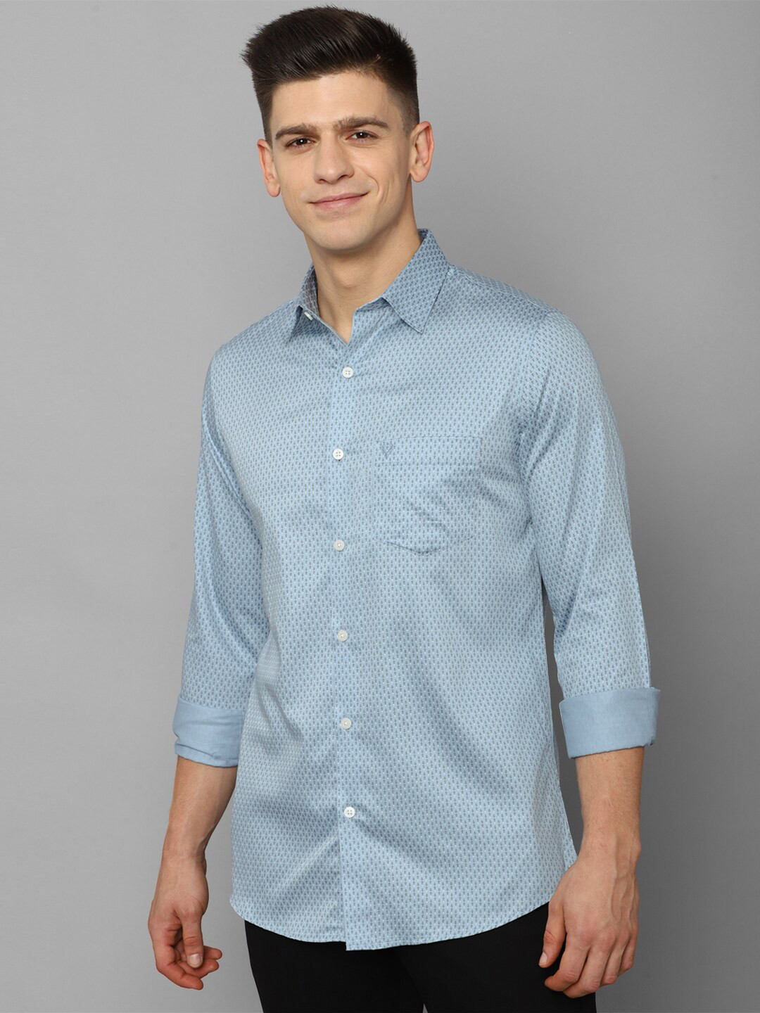 

Allen Solly Men Blue Slim Fit Printed Casual Shirt