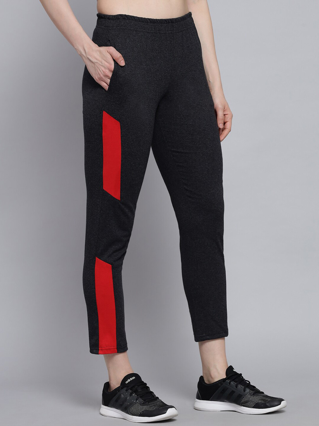 

Q-rious Women Black & Red Color blocked Cotton Track Pants