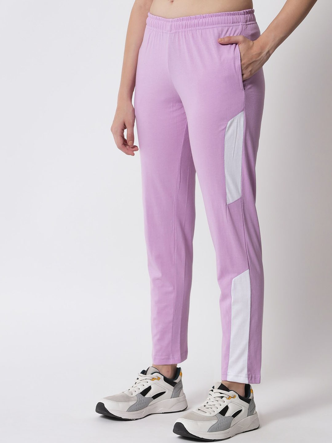 

Q-rious Women Lavender-Colored Solid Cotton Track Pants