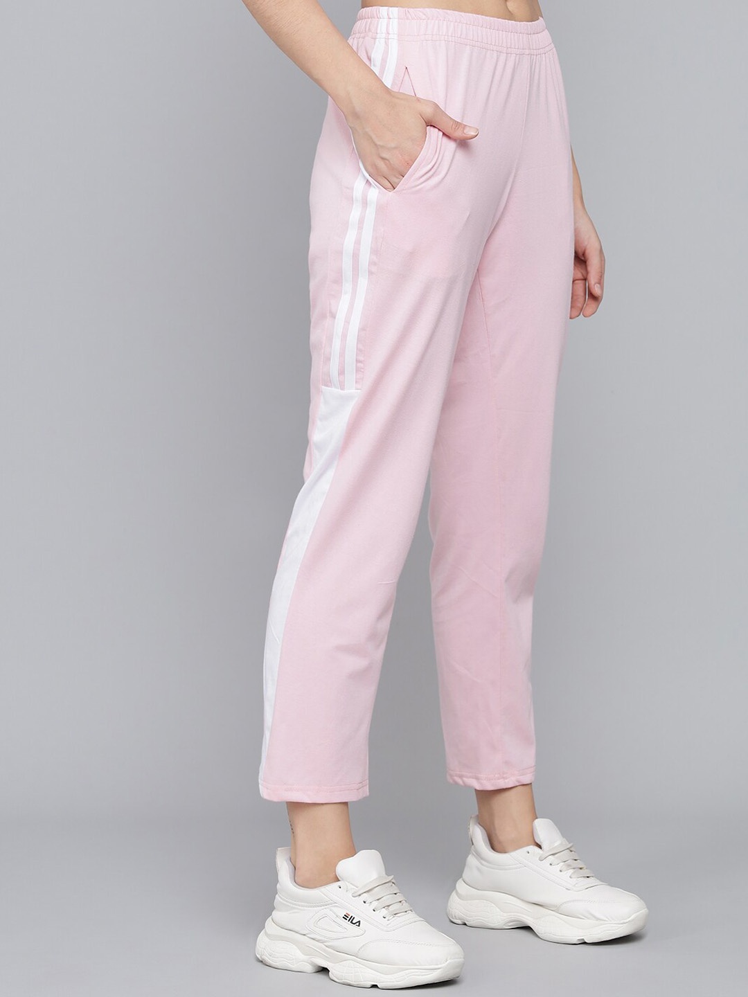 

Q-rious Women Pink Solid Side Striped Cotton Track Pants