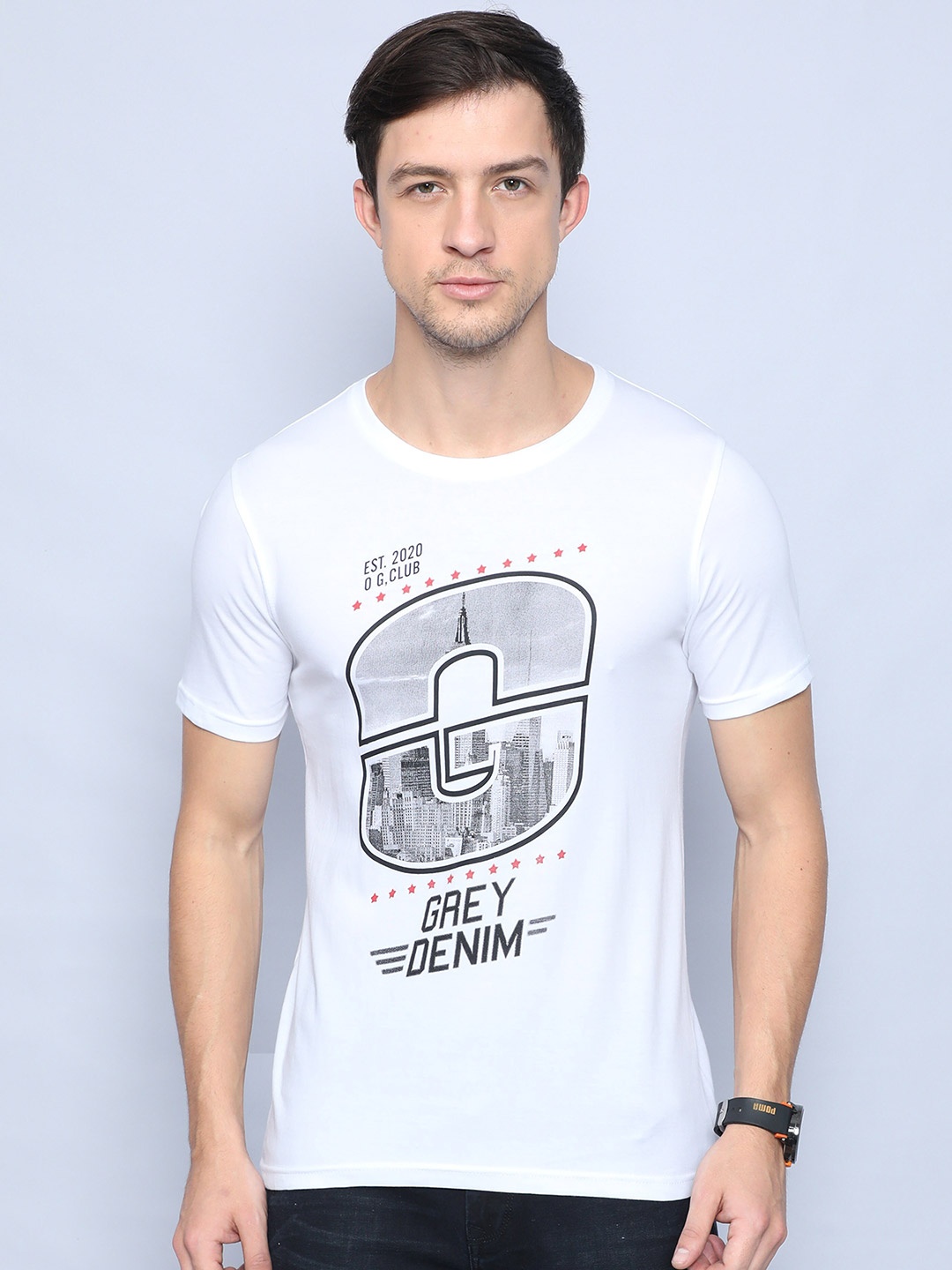 

Old Grey Men White & Grey Typography Printed Slim Fit T-shirt
