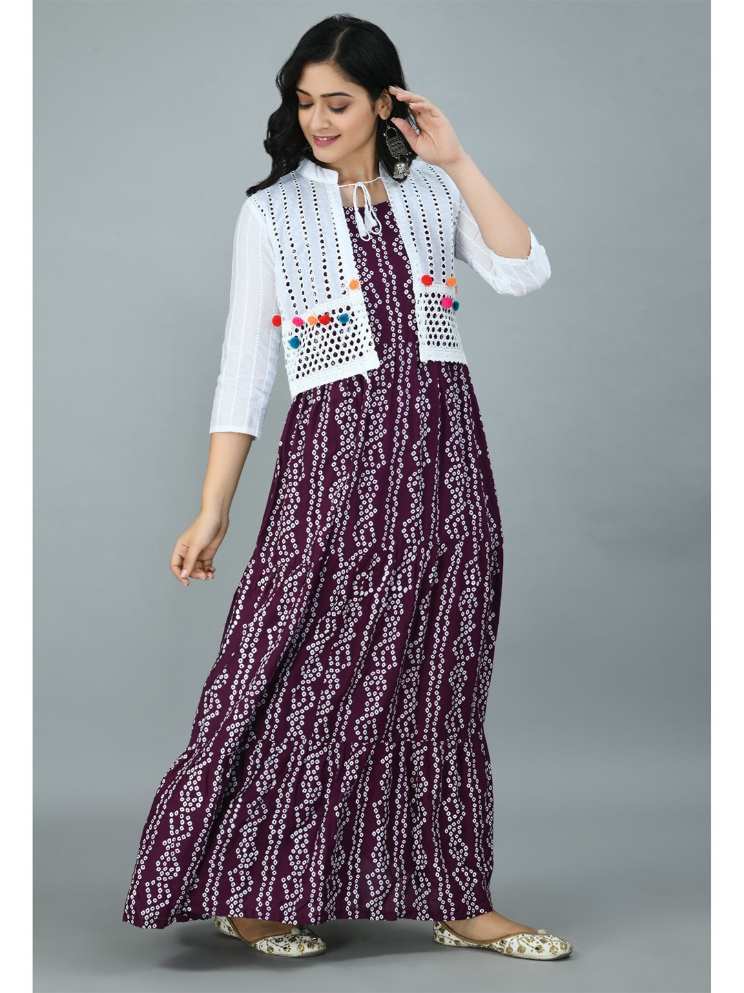 

Queenswear Creation Women Purple & White Bandhani Printed Kurta