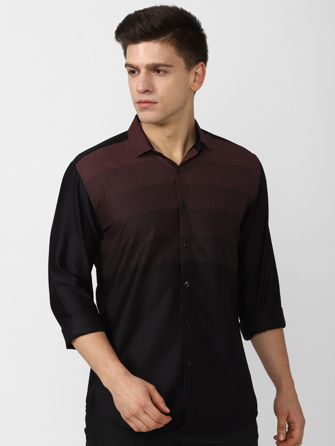 

V Dot Men Black Slim Fit Colourblocked Casual Shirt