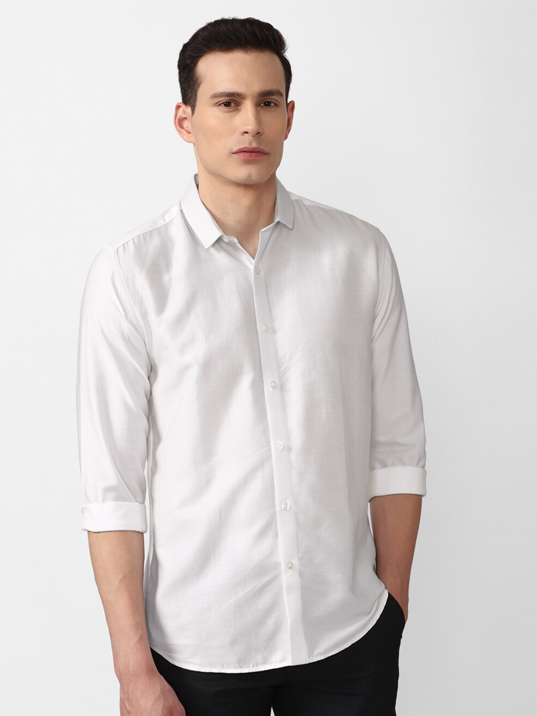

V Dot Men White Slim Fit Casual Shirt