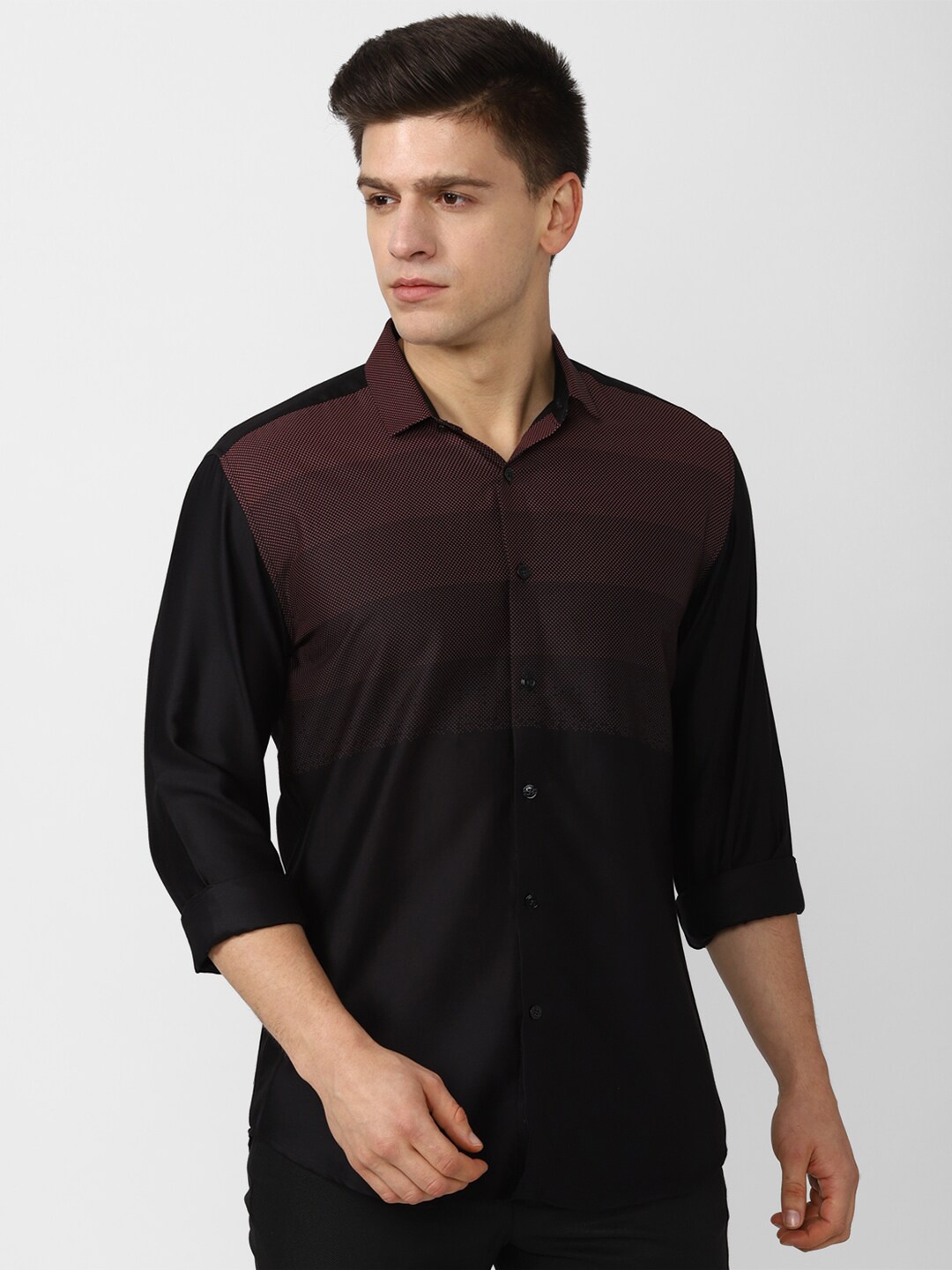 

V Dot Men Black Slim Fit Horizontal Stripes Striped Casual Shirt
