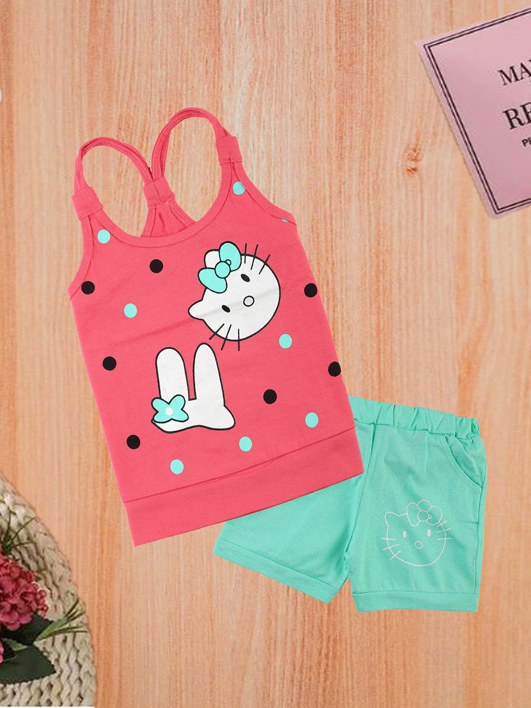 

CATCUB Girls Pink & Green Printed Top with Shorts